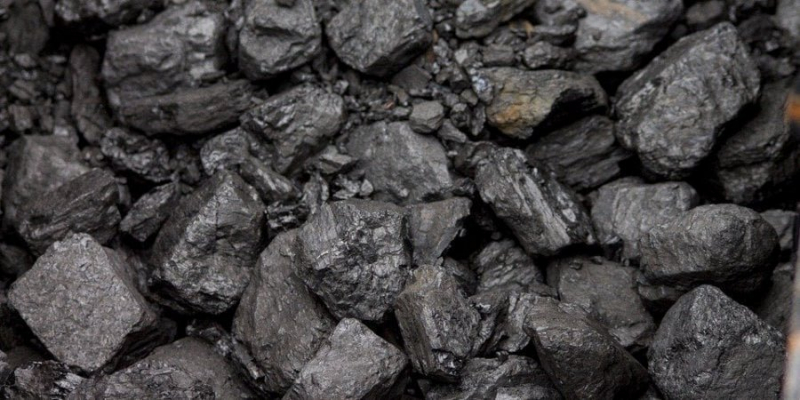ДТЕК вже імпортував з Польщі 40 тисяч тонн вугілля для проходження опалювального сезону