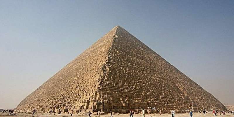 А може, не треба? Археологи хочуть відкрити секретні двері піраміди Хеопса